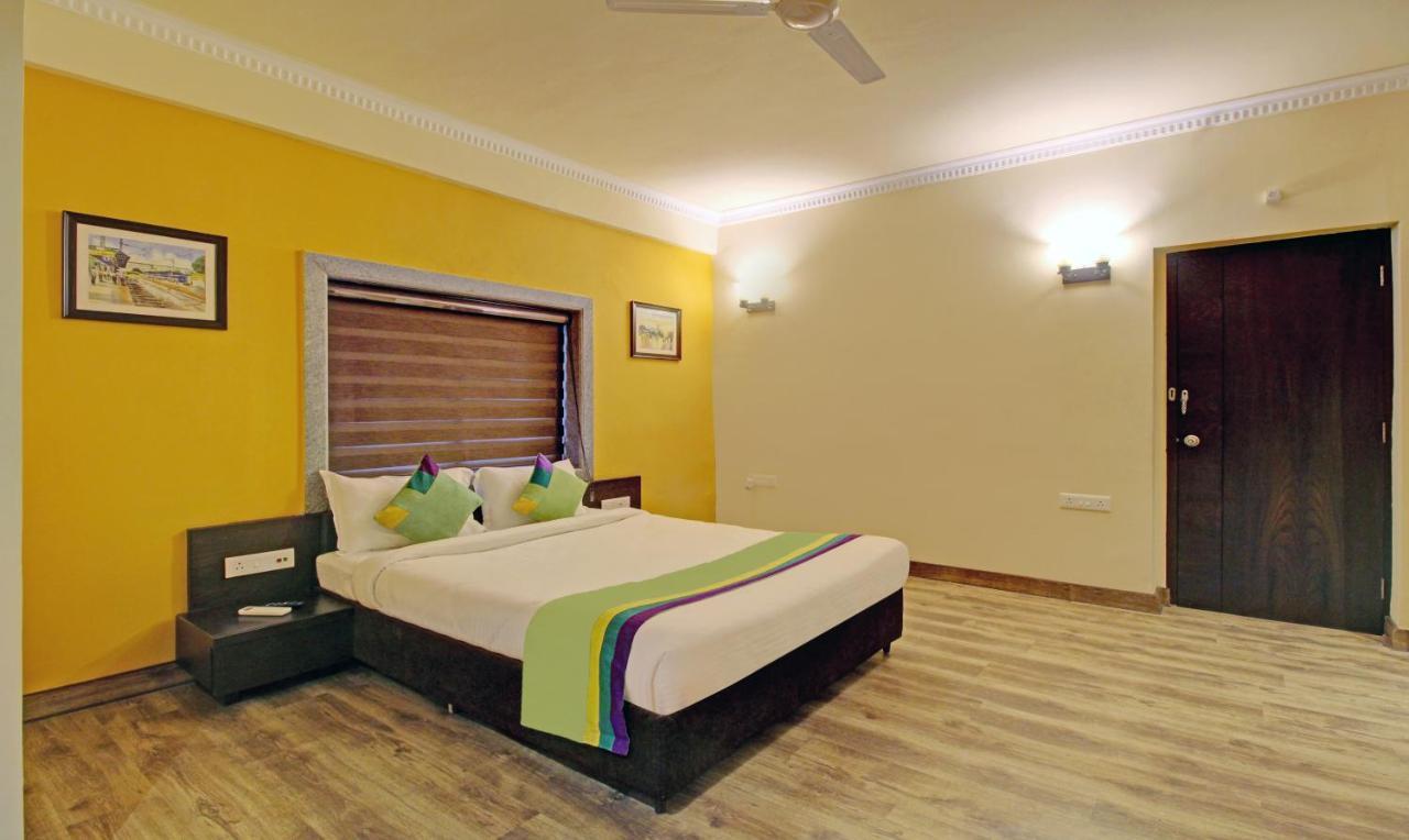 Hotel Treebo Asl Prime, Near Ballygunge Railway Station